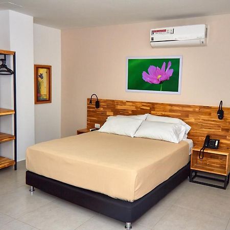 Hotel Torre Del Prado บาร์รังกีญา ภายนอก รูปภาพ