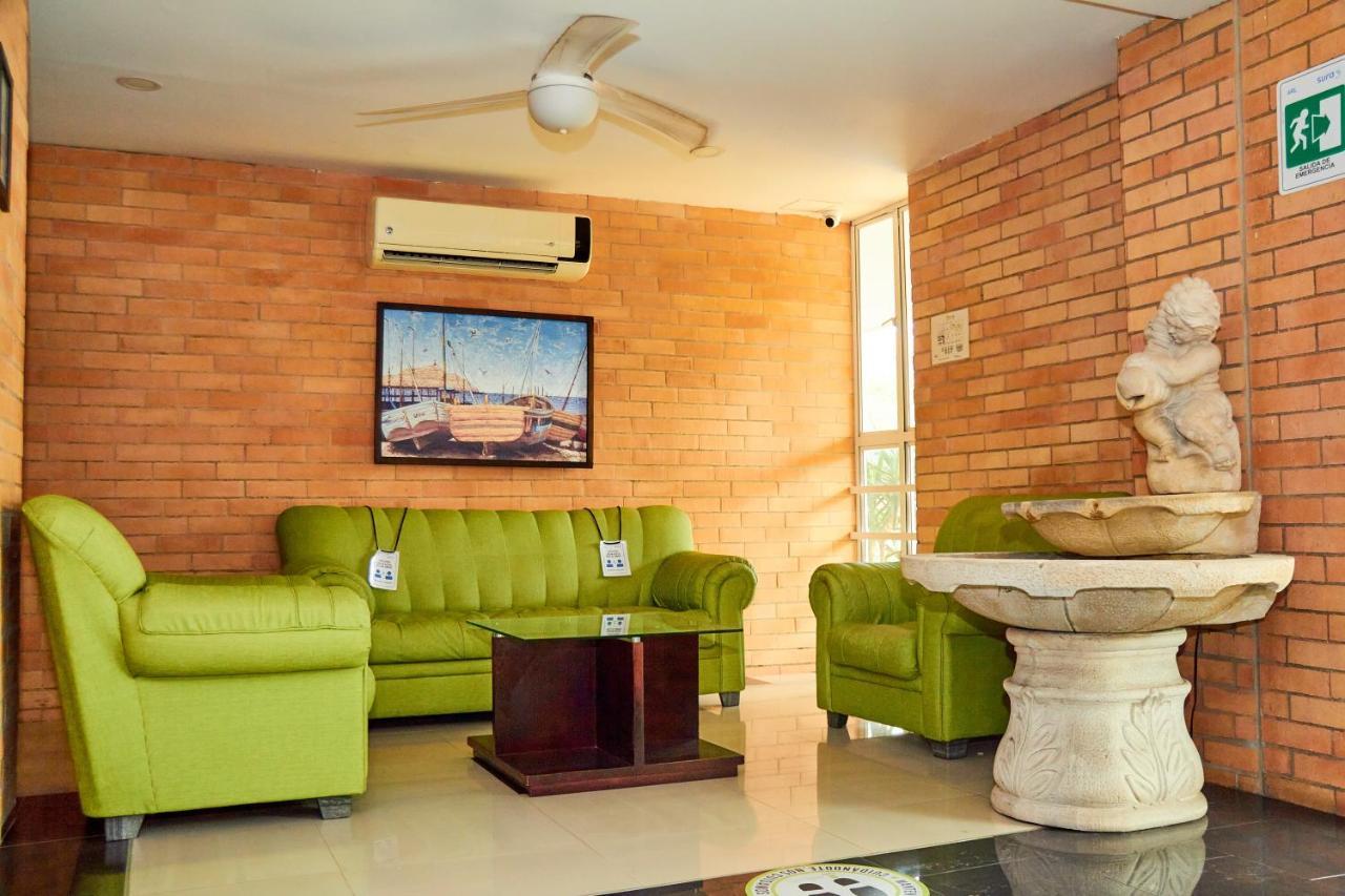 Hotel Torre Del Prado บาร์รังกีญา ภายนอก รูปภาพ