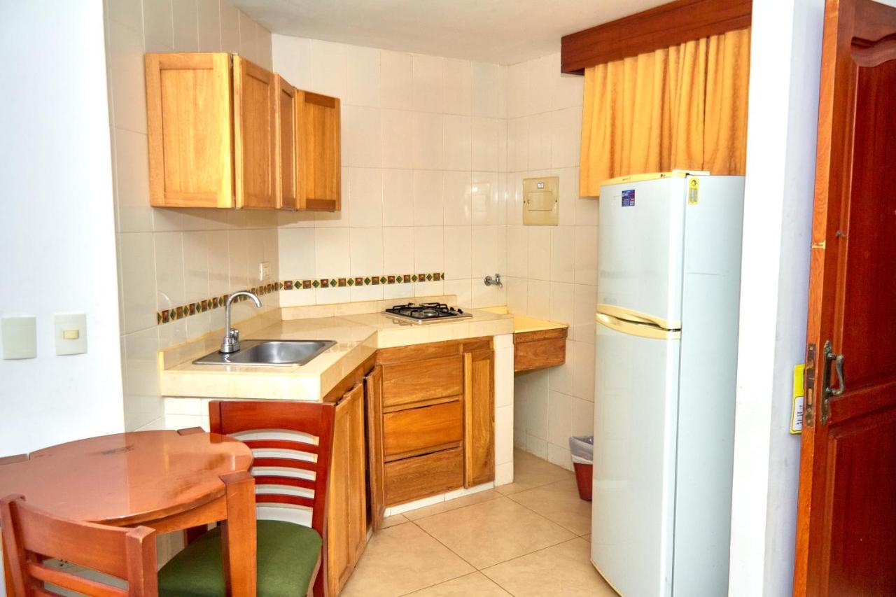 Hotel Torre Del Prado บาร์รังกีญา ภายนอก รูปภาพ