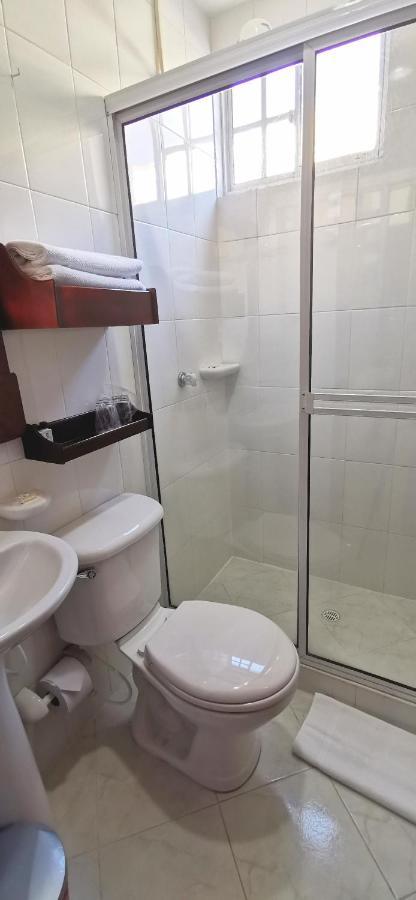 Hotel Torre Del Prado บาร์รังกีญา ภายนอก รูปภาพ