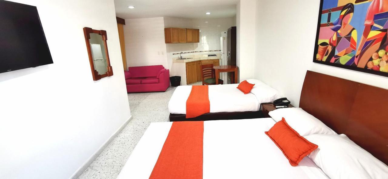 Hotel Torre Del Prado บาร์รังกีญา ภายนอก รูปภาพ