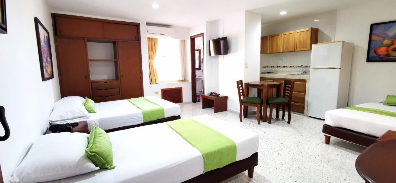 Hotel Torre Del Prado บาร์รังกีญา ภายนอก รูปภาพ